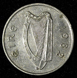 Ireland Republic Copper-Nickel 1982 5 Pence Bull large type KM# 22 (28 678)