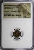 EASTERN ROMAN Theodosius I , AD 379-395 AE4 NUMMUS / Victory NGC  (96)